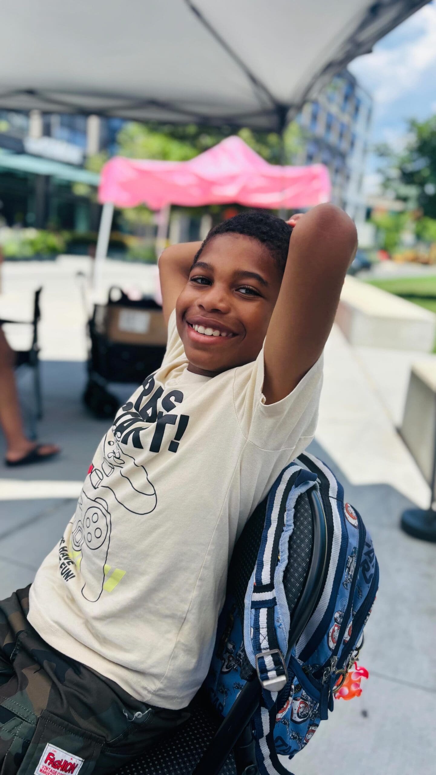 At Edgewood Market today with @dcsquared.dc and @bryantstreetdc 😎🥵 Hot but It’s a great day to be outside!! #slimeshop #youthbusiness #stickerslime #popupshop #popupshop #slime